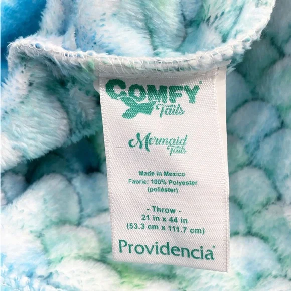 Comfy Tails Mermaid Tail Throw Blanket Plush Blue Green Kids - Picture 7 of 7